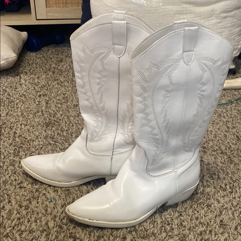 White Western Cowboy Boots